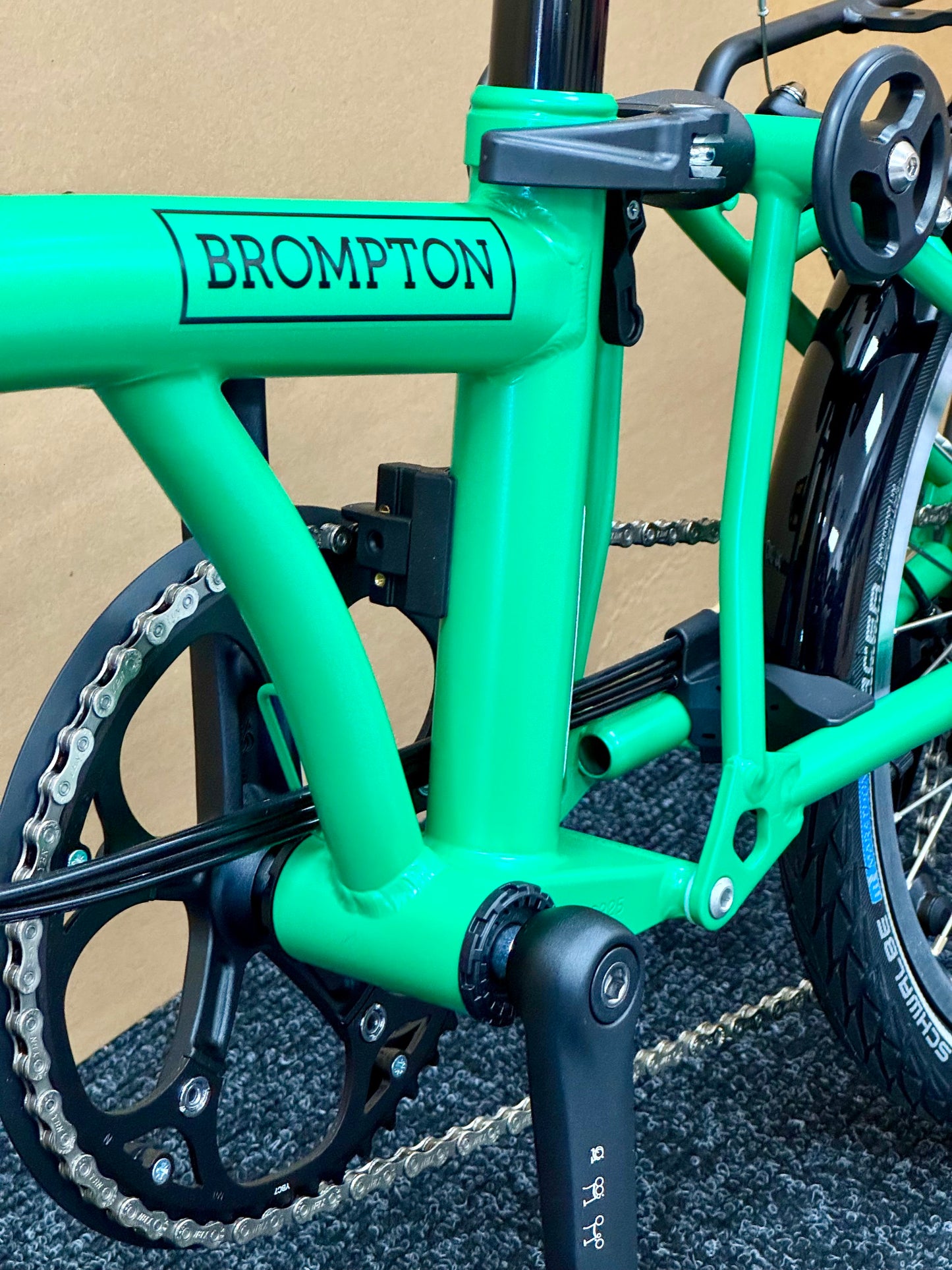 Brompton C Line 12-Speed Mid-HB Palm Green w/Roller Rack
