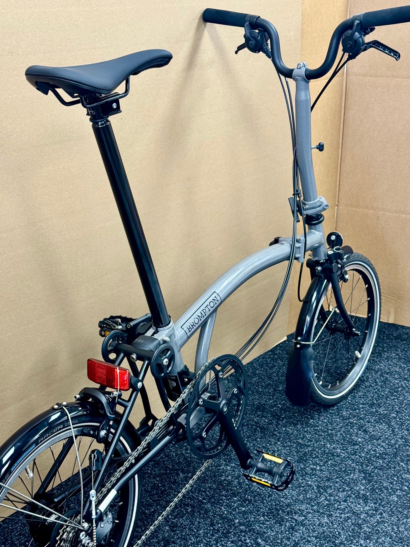 Brompton Pre-Owned P Line 12-Speed Mid-HB Storm Grey Metallic