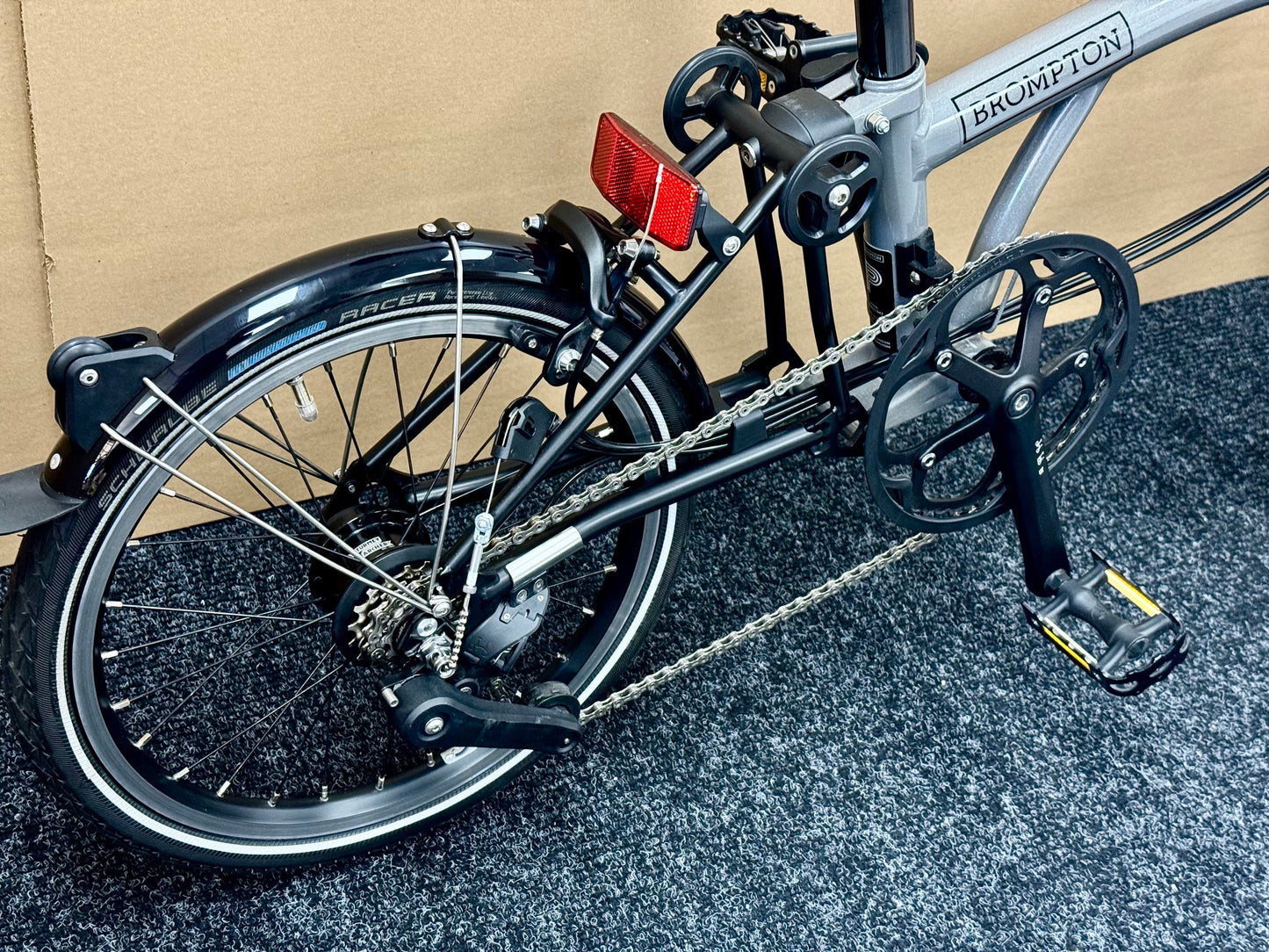 Brompton Pre-Owned P Line 12-Speed Mid-HB Storm Grey Metallic