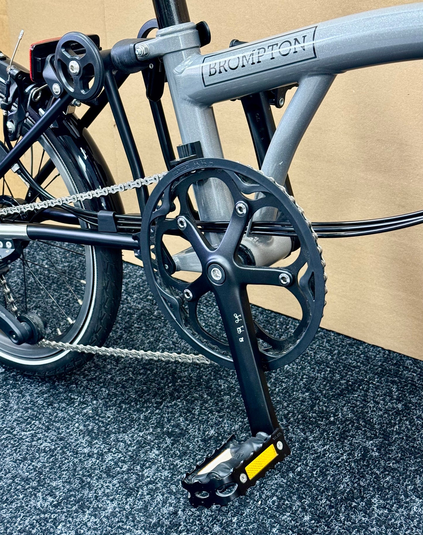 Brompton Pre-Owned P Line 12-Speed Mid-HB Storm Grey Metallic