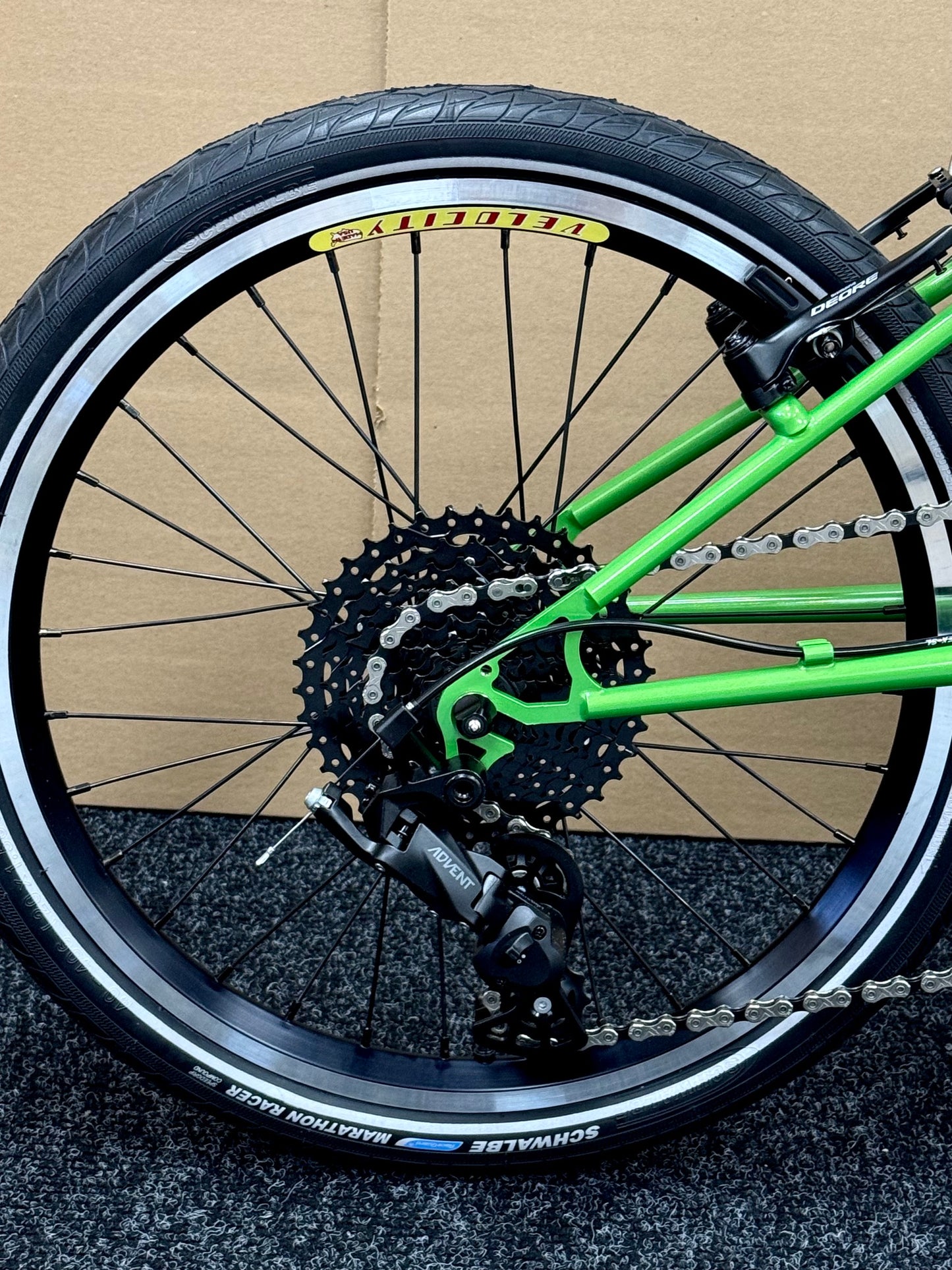 Moulton TSR Wide-Range 9-Speed Bright Green