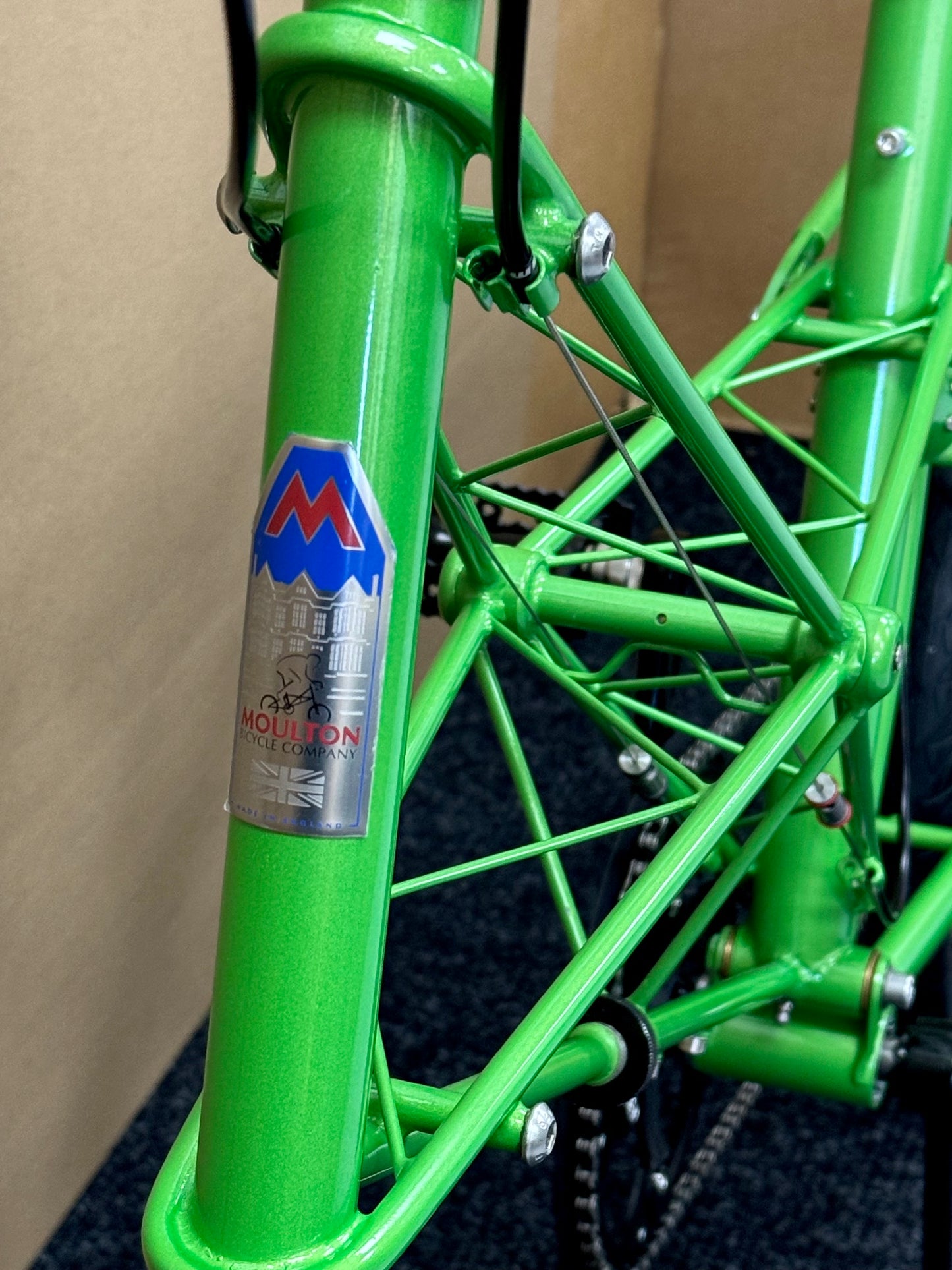 Moulton TSR Wide-Range 9-Speed Bright Green