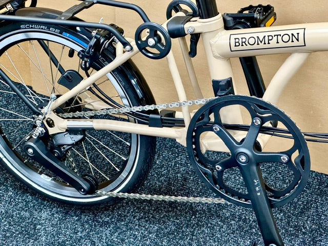Brompton C Line 12-Speed High-HB Dune Sand w/Roller Rack