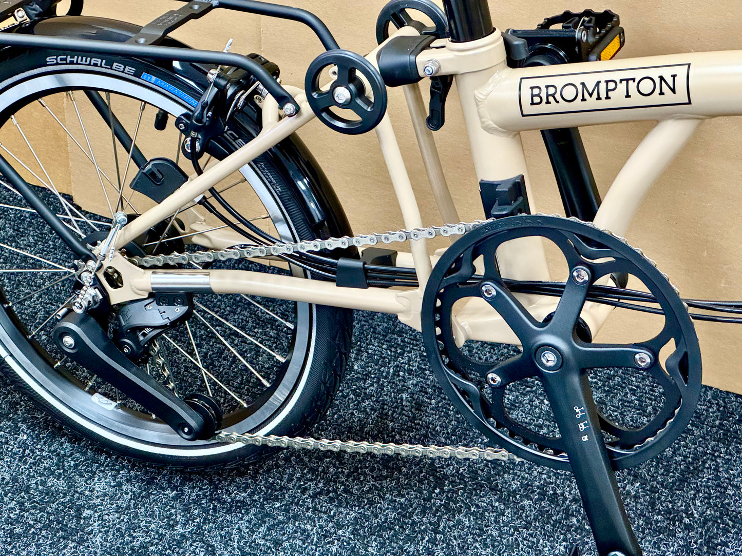 Brompton C Line 12-Speed High-HB Dune Sand w/Roller Rack