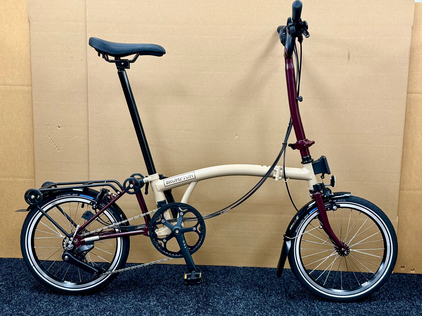Brompton C Line 12-Speed High-HB Dune/Plum with Roller Rack