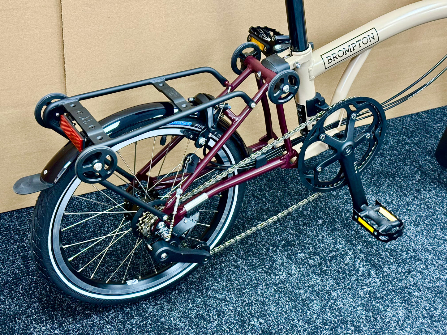 Brompton C Line 12-Speed High-HB Dune/Plum with Roller Rack