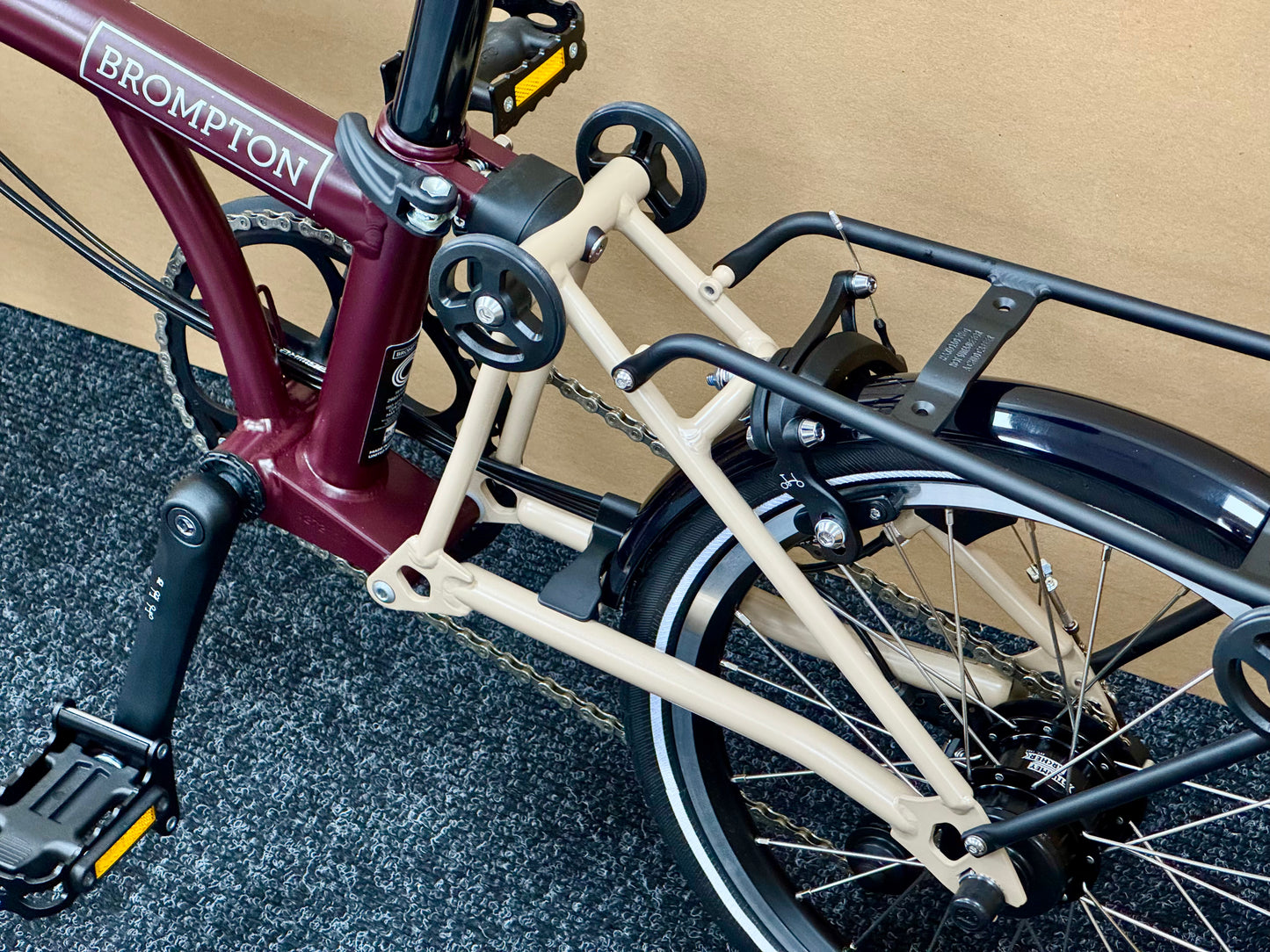 Brompton C Line 12-Speed High-HB Plum/Dune w/Roller Rack